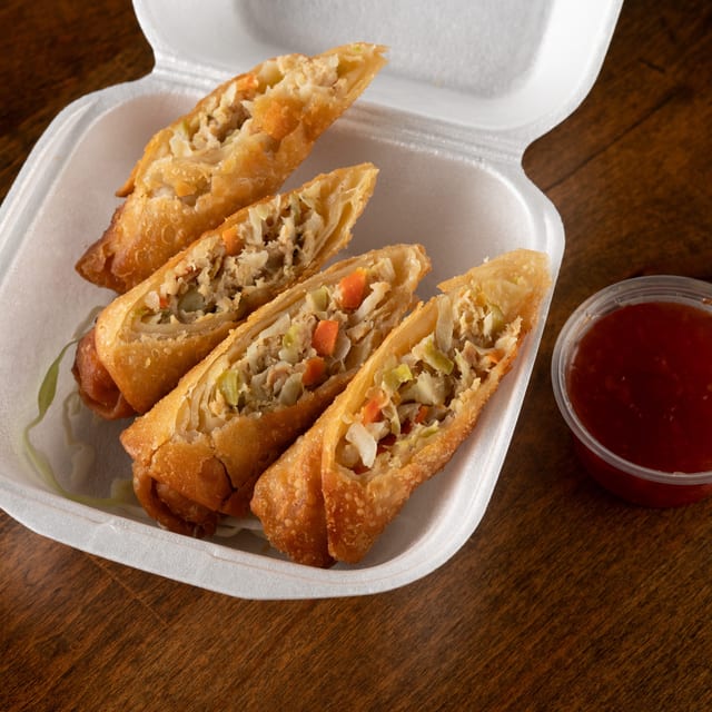 Egg Rolls (4pcs).